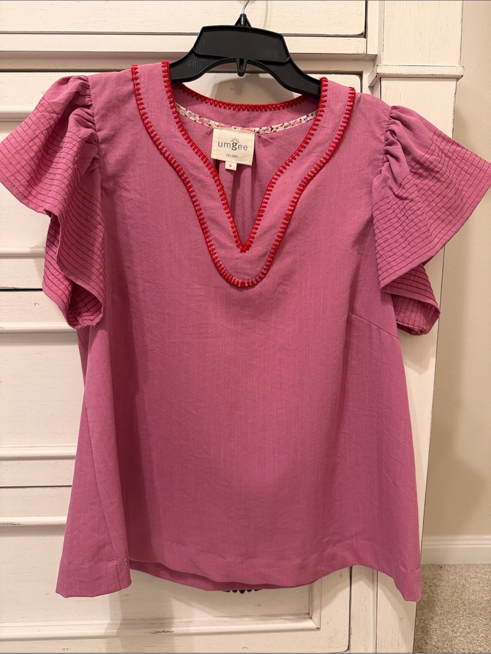 Umgee Pink V-Neck Flutter Sleeve Blouse with Red Trim
